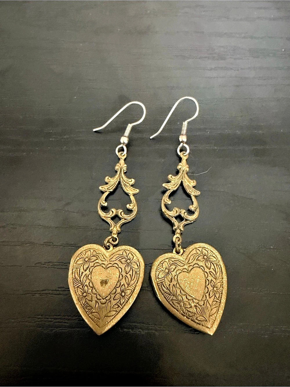Dorinda's Memories Vintage Heart Locket Dangle Earrings Gold